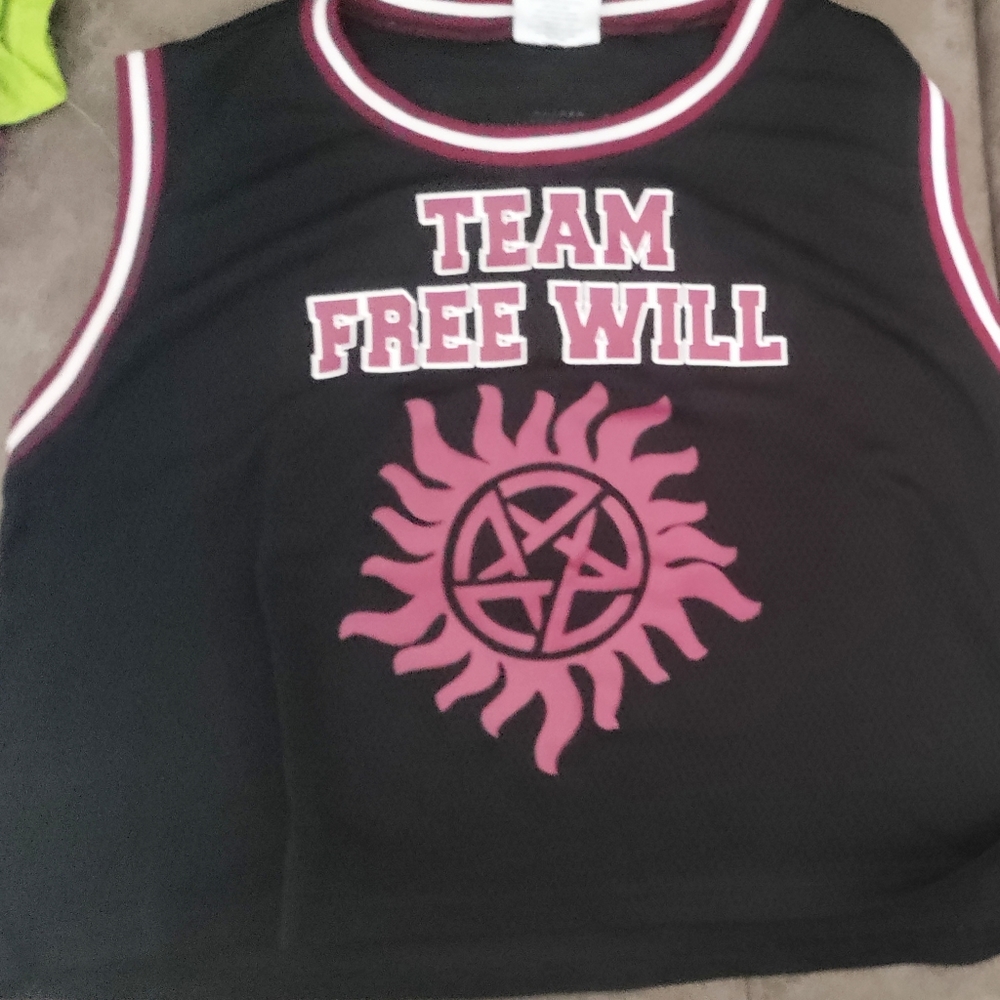 NWOT Supernatural "Team Free Will" crop top